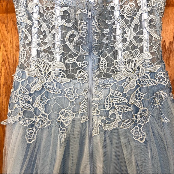 by & by Strapless Lace and Tulle Special Occasion Dress - Picture 5 of 7